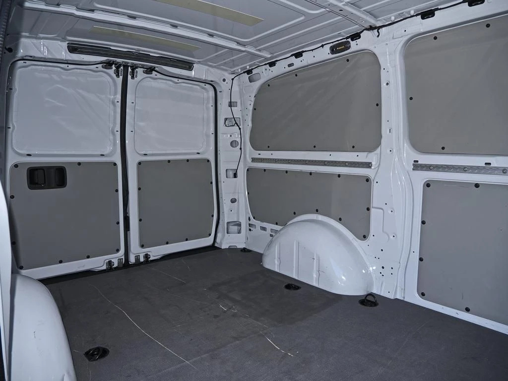 Mercedes-Benz-Vito 116-image-13