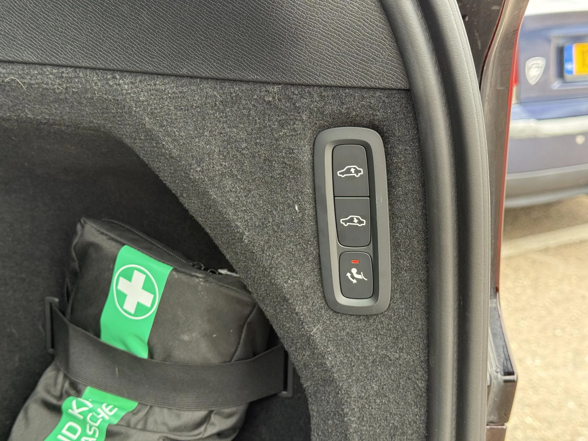 Volvo XC90 T8 Plug-in hybrid AWD Ultra Dark