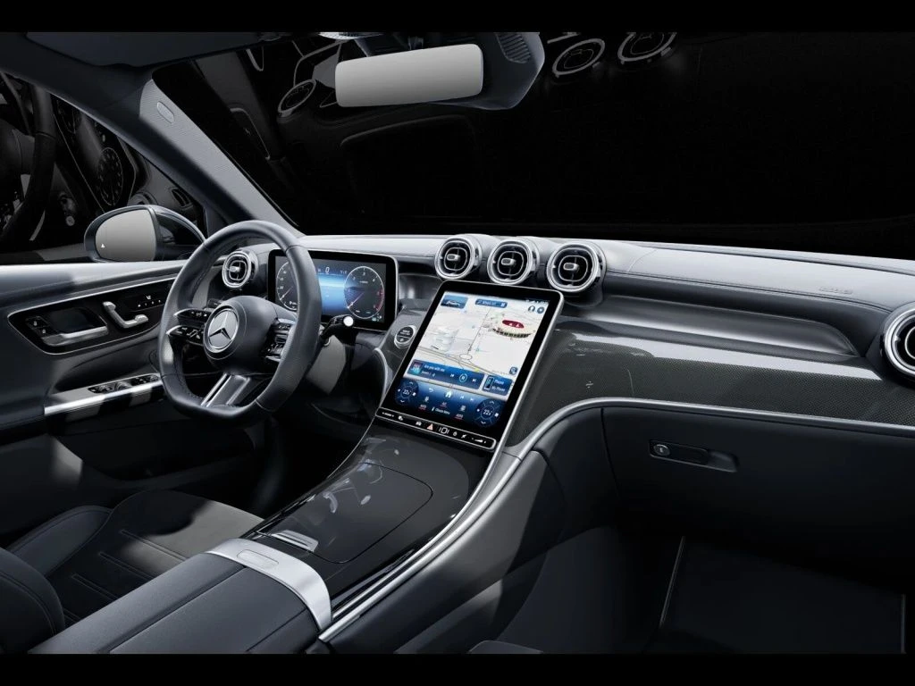 Mercedes-Benz-GLC 450 d-image-11