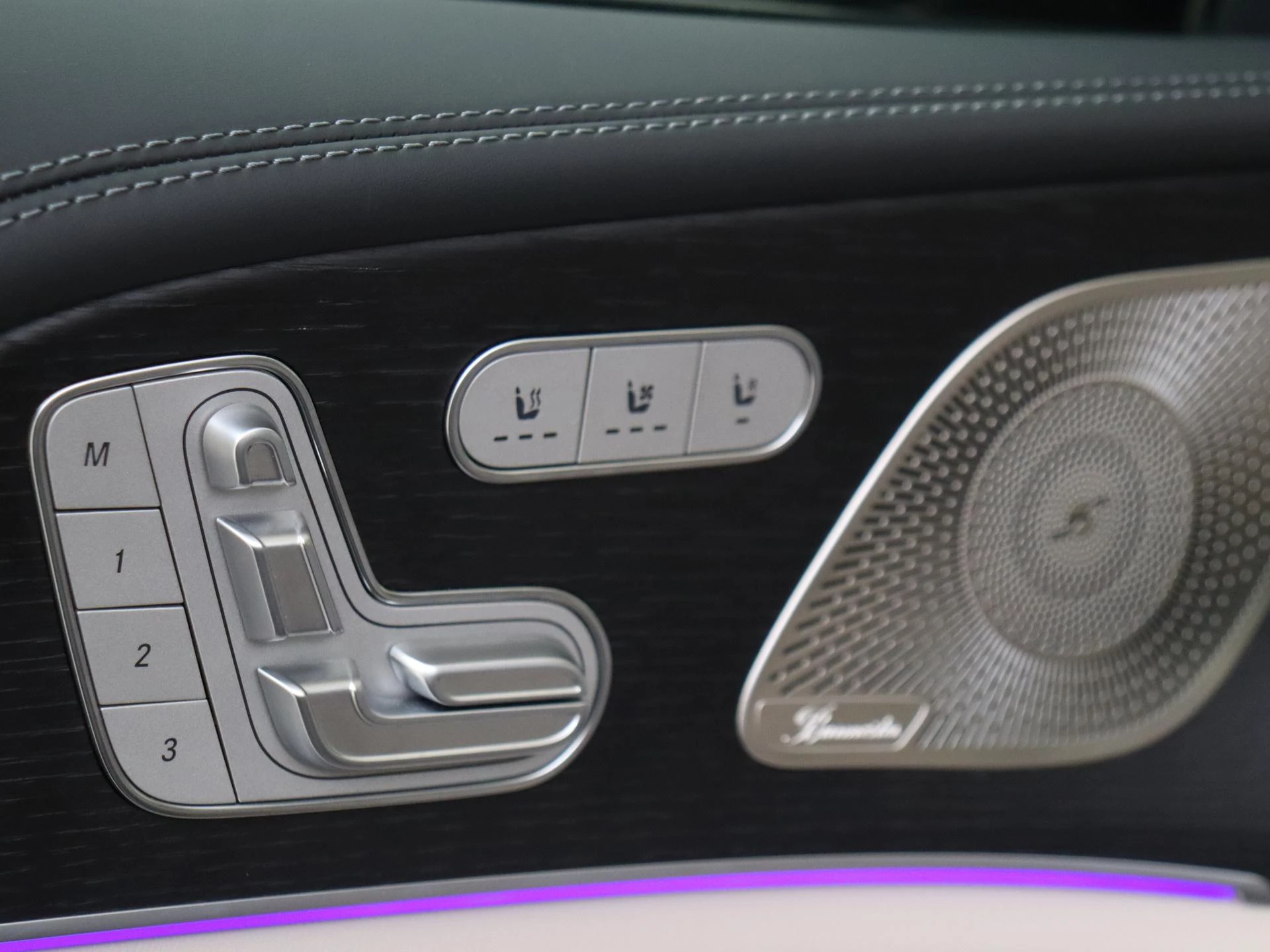 Mercedes-Benz-GLE-image-37