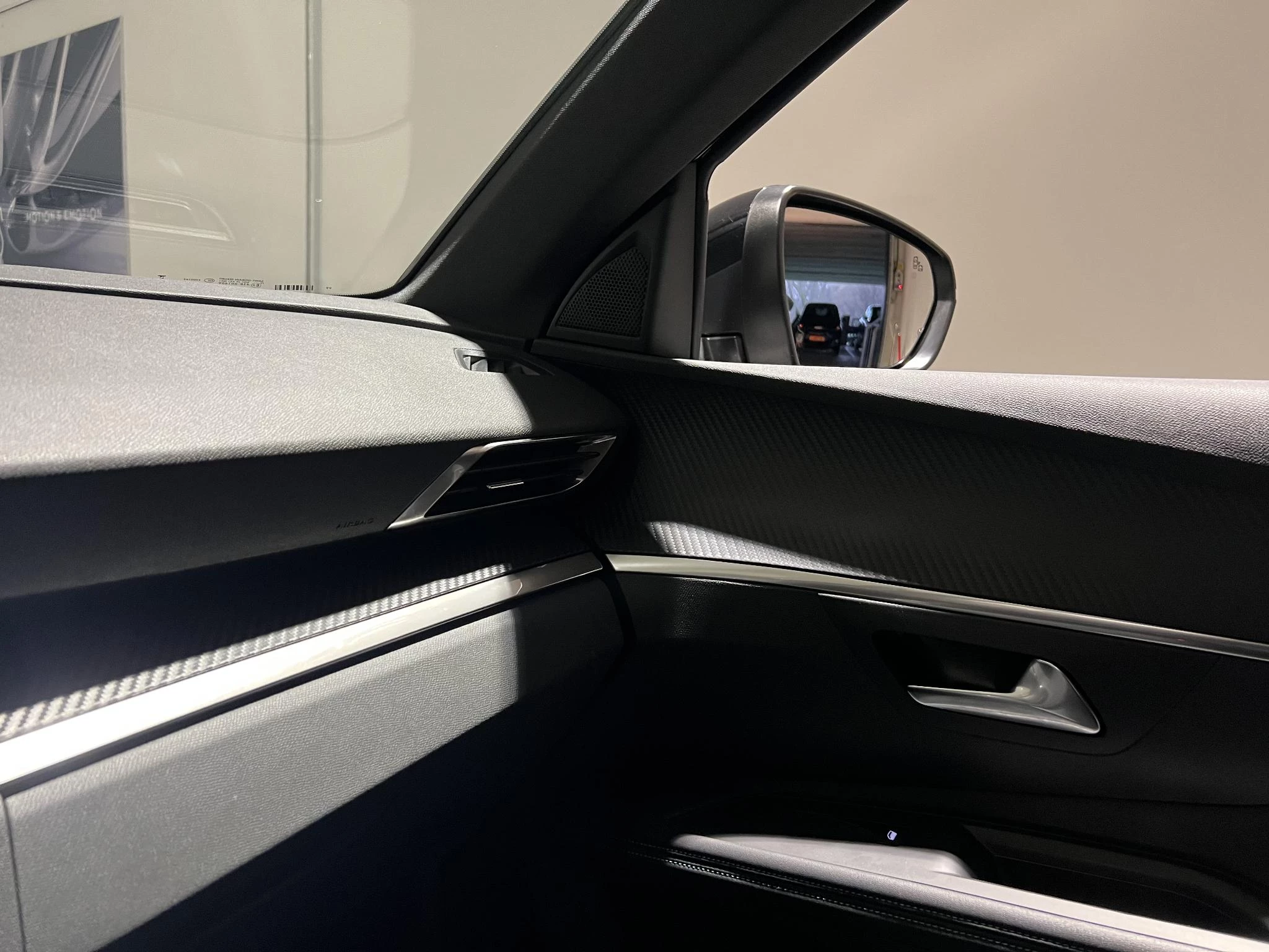 Peugeot 3008 1.6 HYbrid 225 Allure