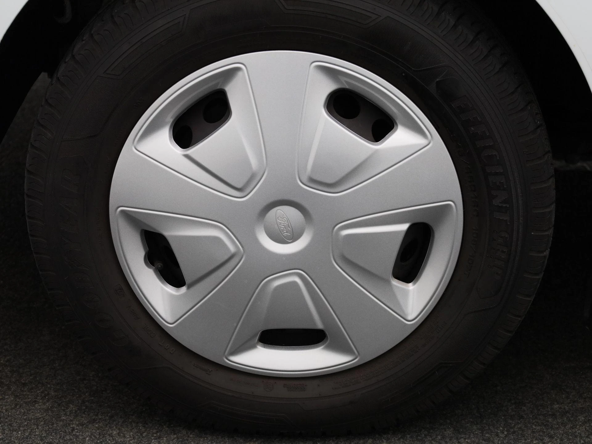 Ford-Transit Custom-image-9