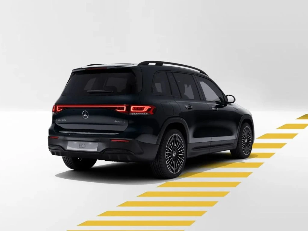 Mercedes-Benz-EQB 350-image-6