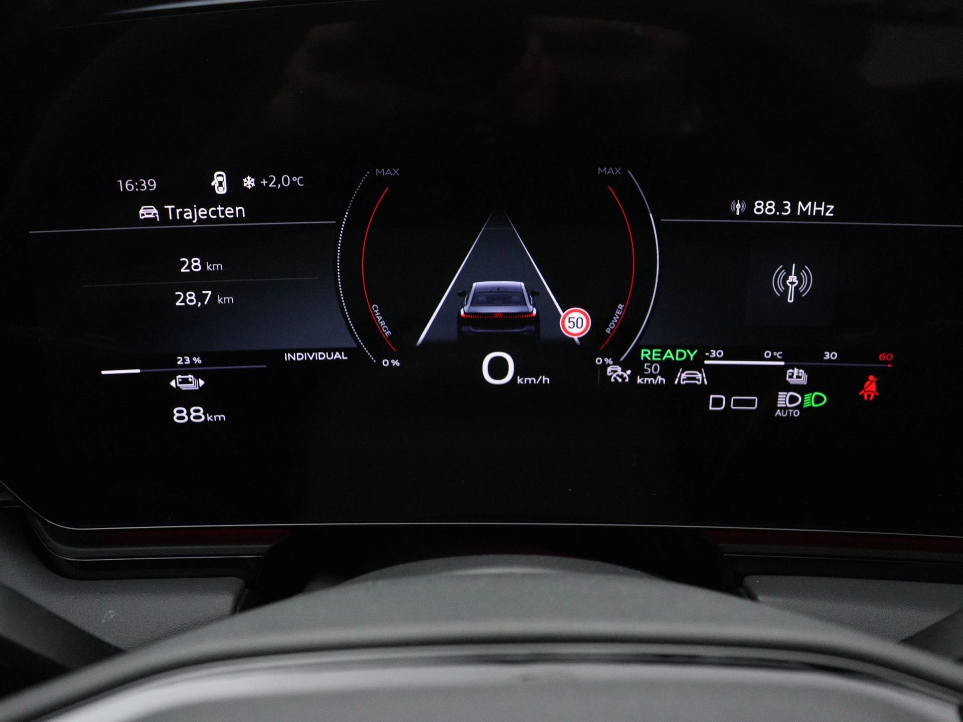 Audi-A6 Avant e-tron-image-6