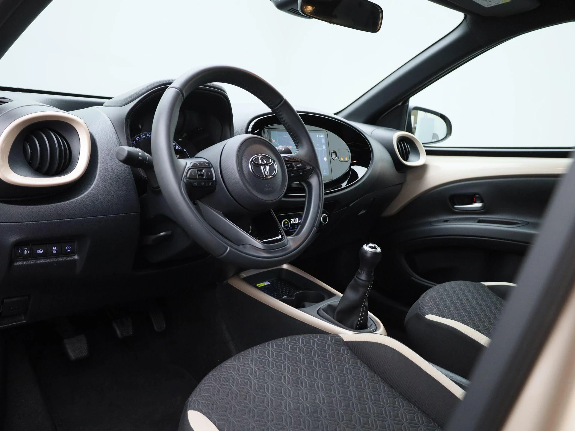 Toyota Aygo X 1.0 VVT-i MT Premium