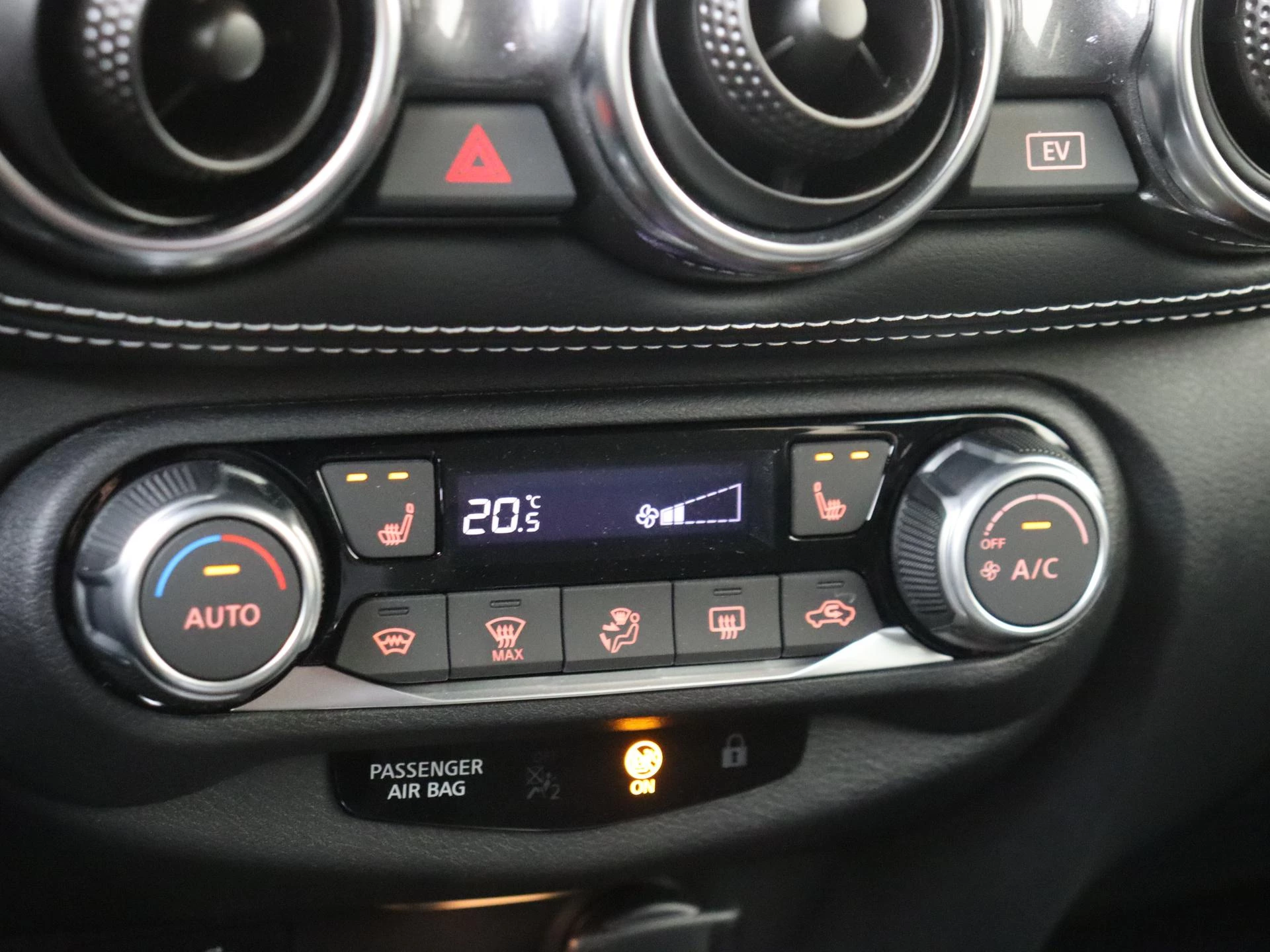 Nissan-Juke-image-18