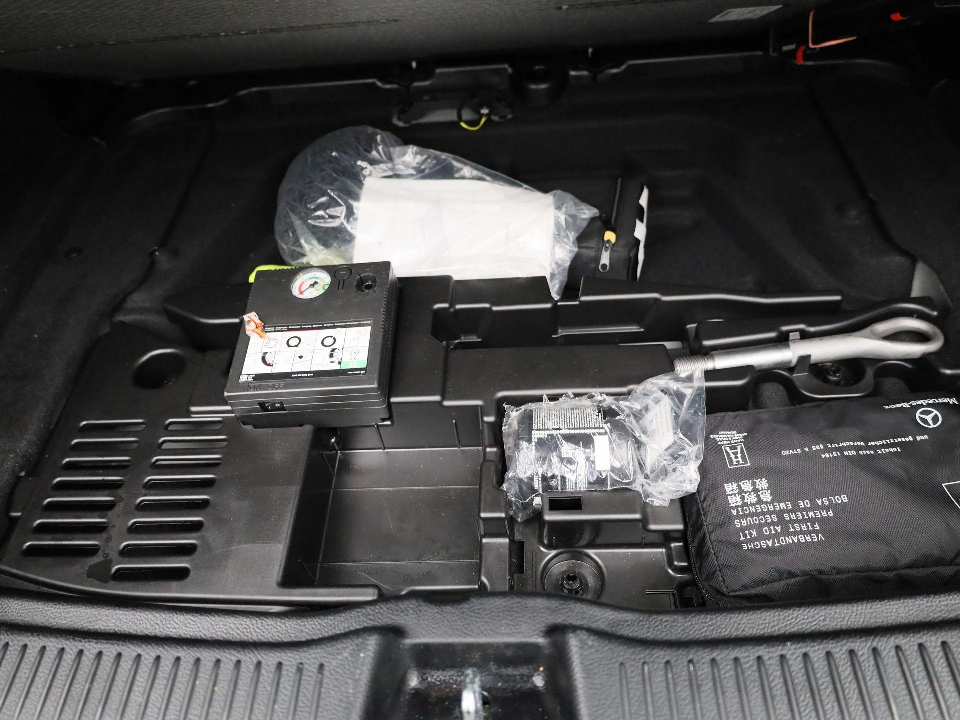 Mercedes-Benz-B-Klasse-image-13