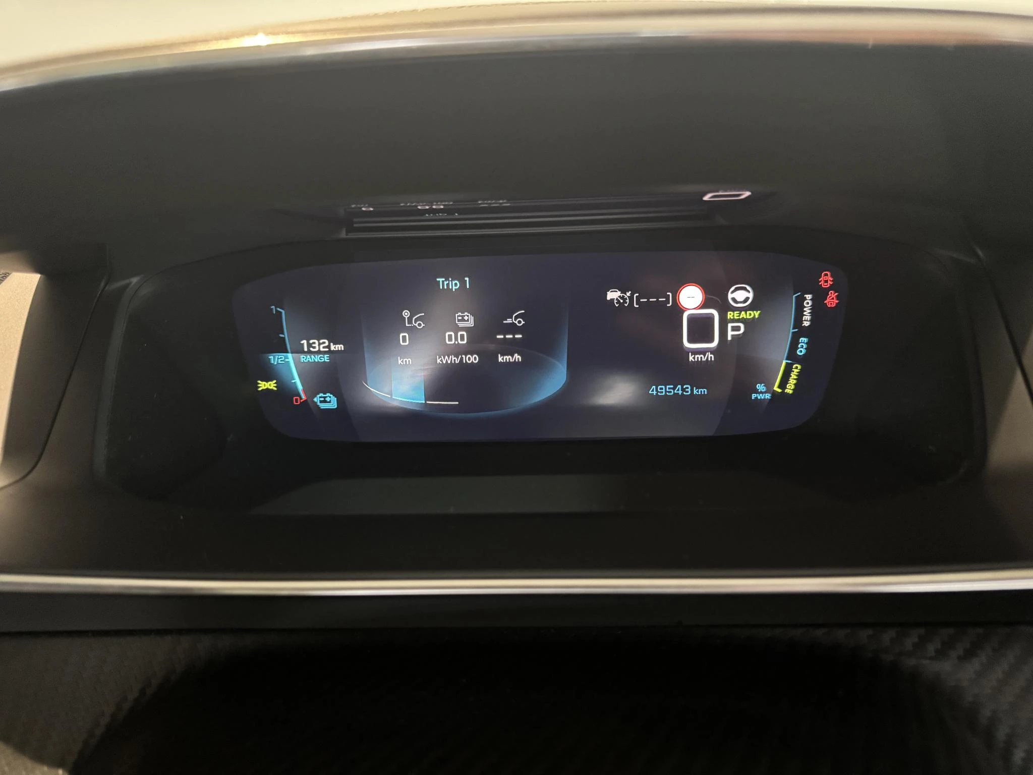 Peugeot-e-208-image-22