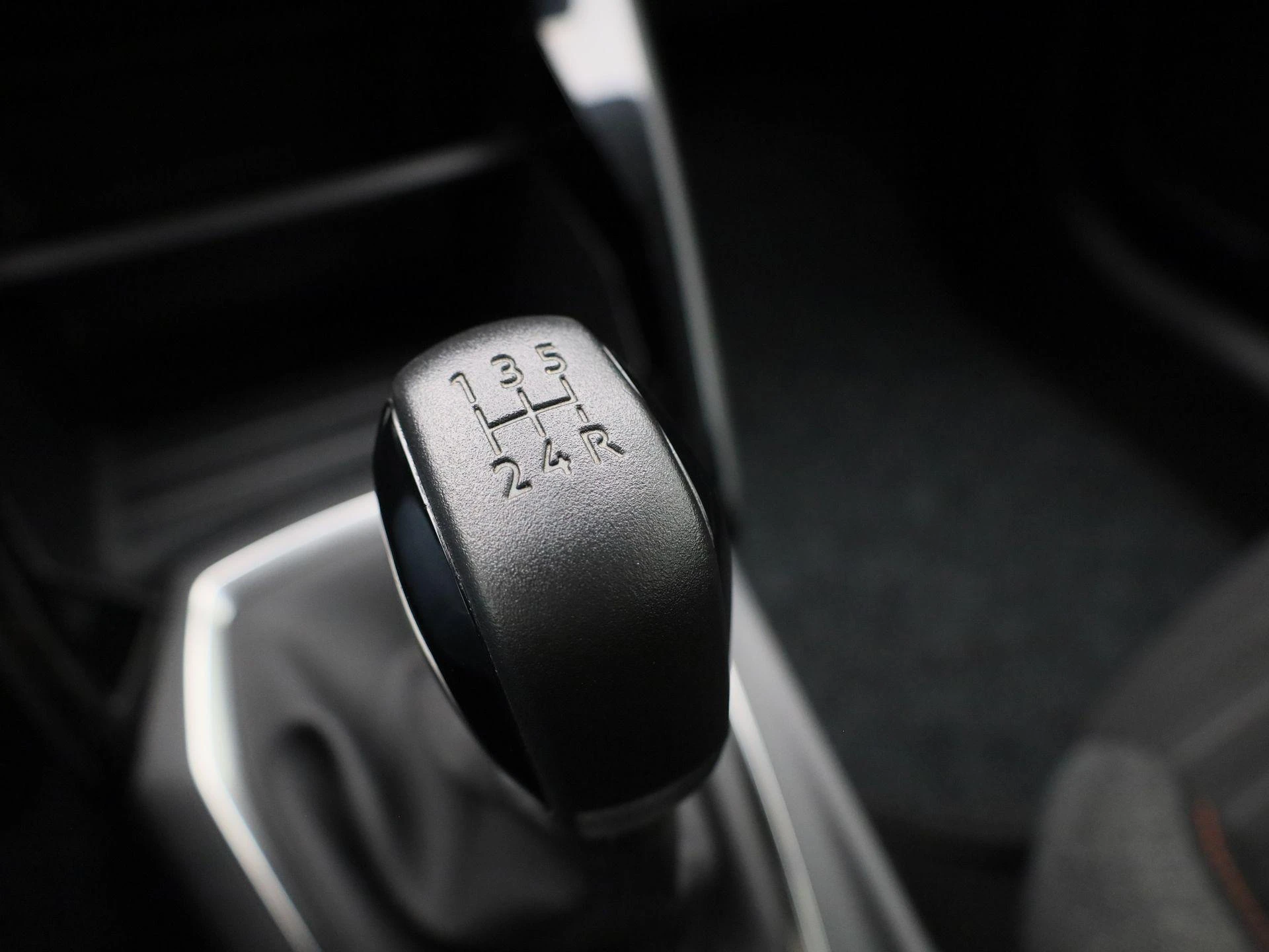 Peugeot-208-image-22