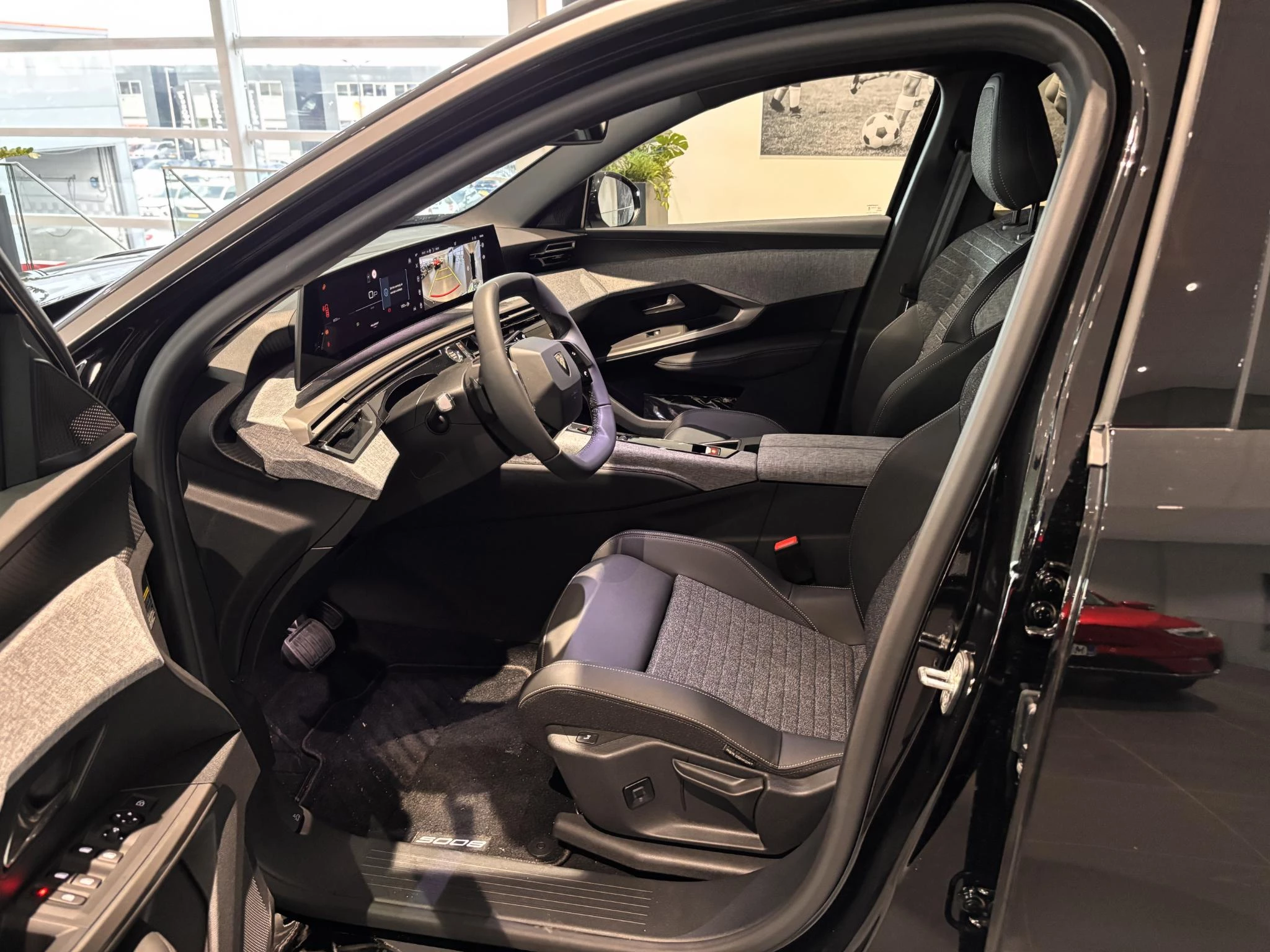 Peugeot-5008-image-12