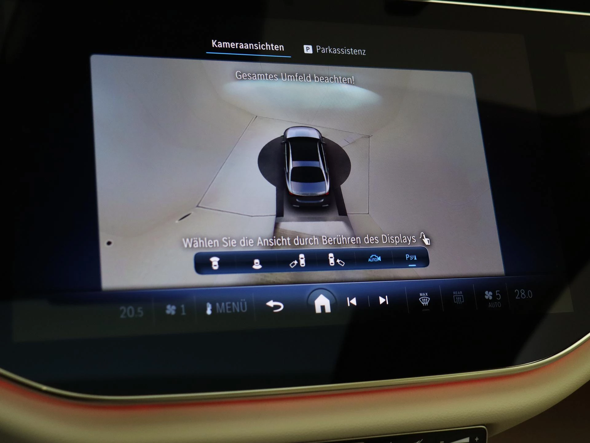 Mercedes-Benz-E-Klasse-image-21