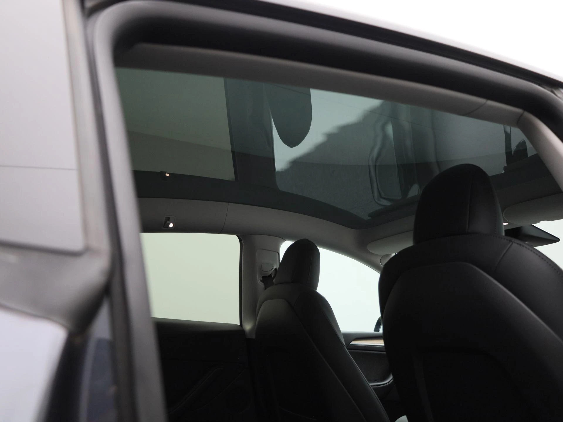 Tesla Model Y Long Range Dual Motor AWD