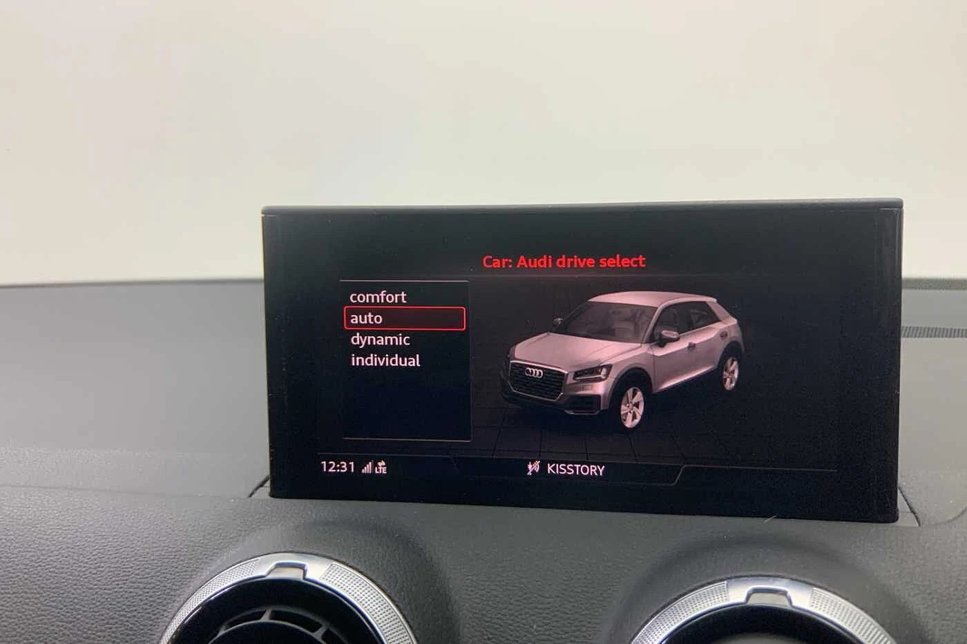 Audi-Q2-image-17