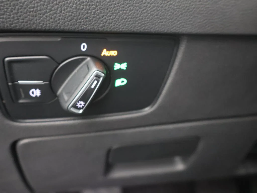 Volkswagen-Passat-image-20