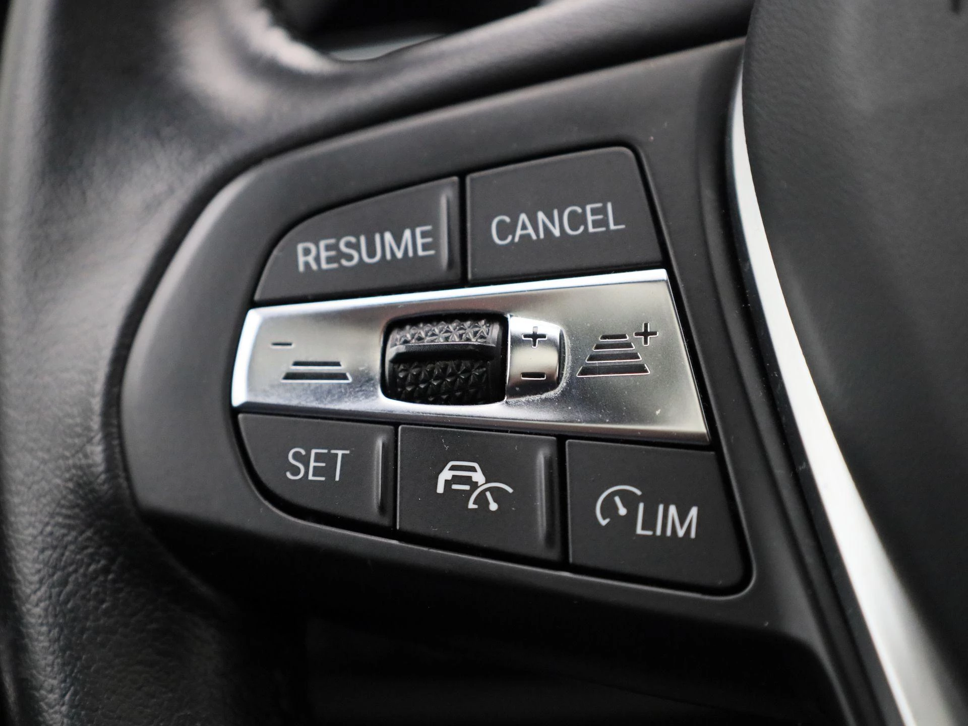 BMW-3 Serie-image-19