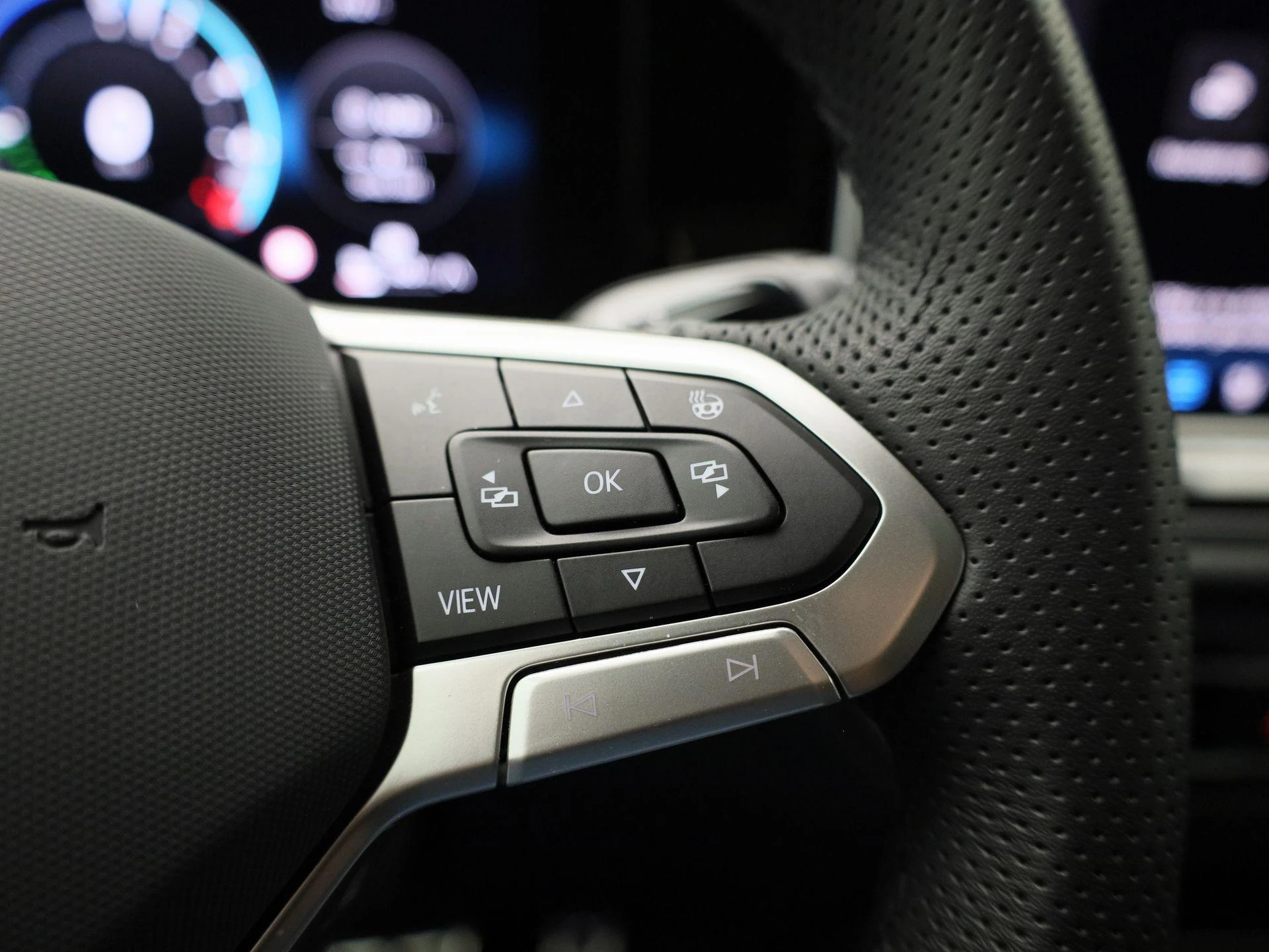Volkswagen-Tiguan-image-22