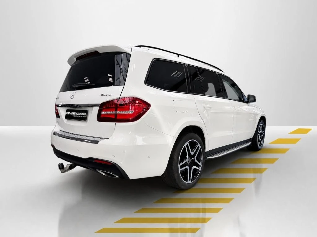Mercedes-Benz-GLS 350 d-image-13