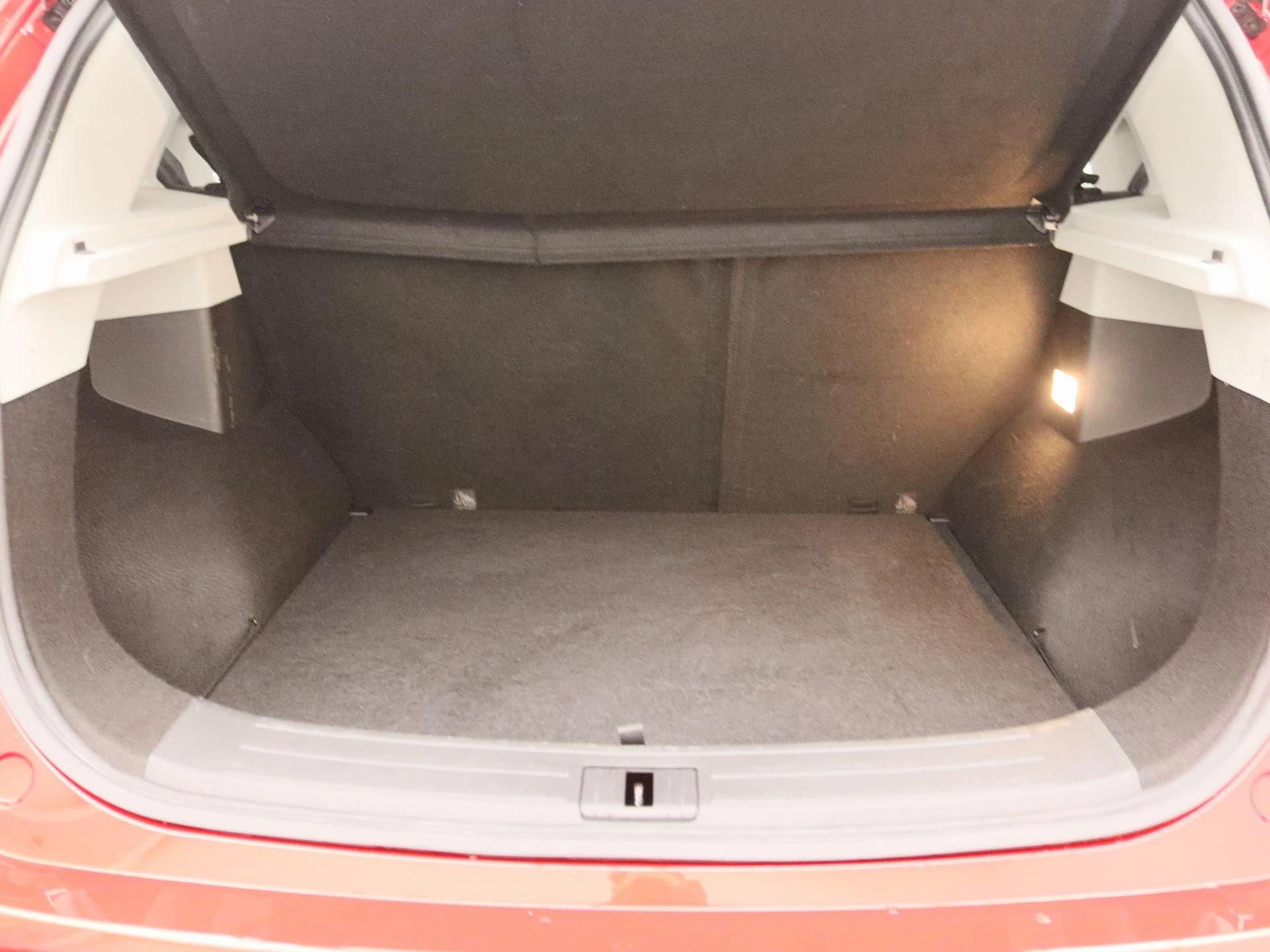 MG-ZS EV-image-14