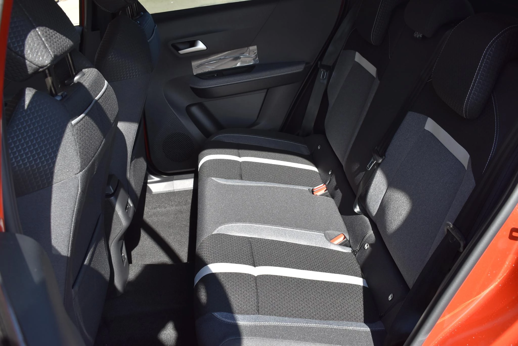 Opel-Frontera-image-9