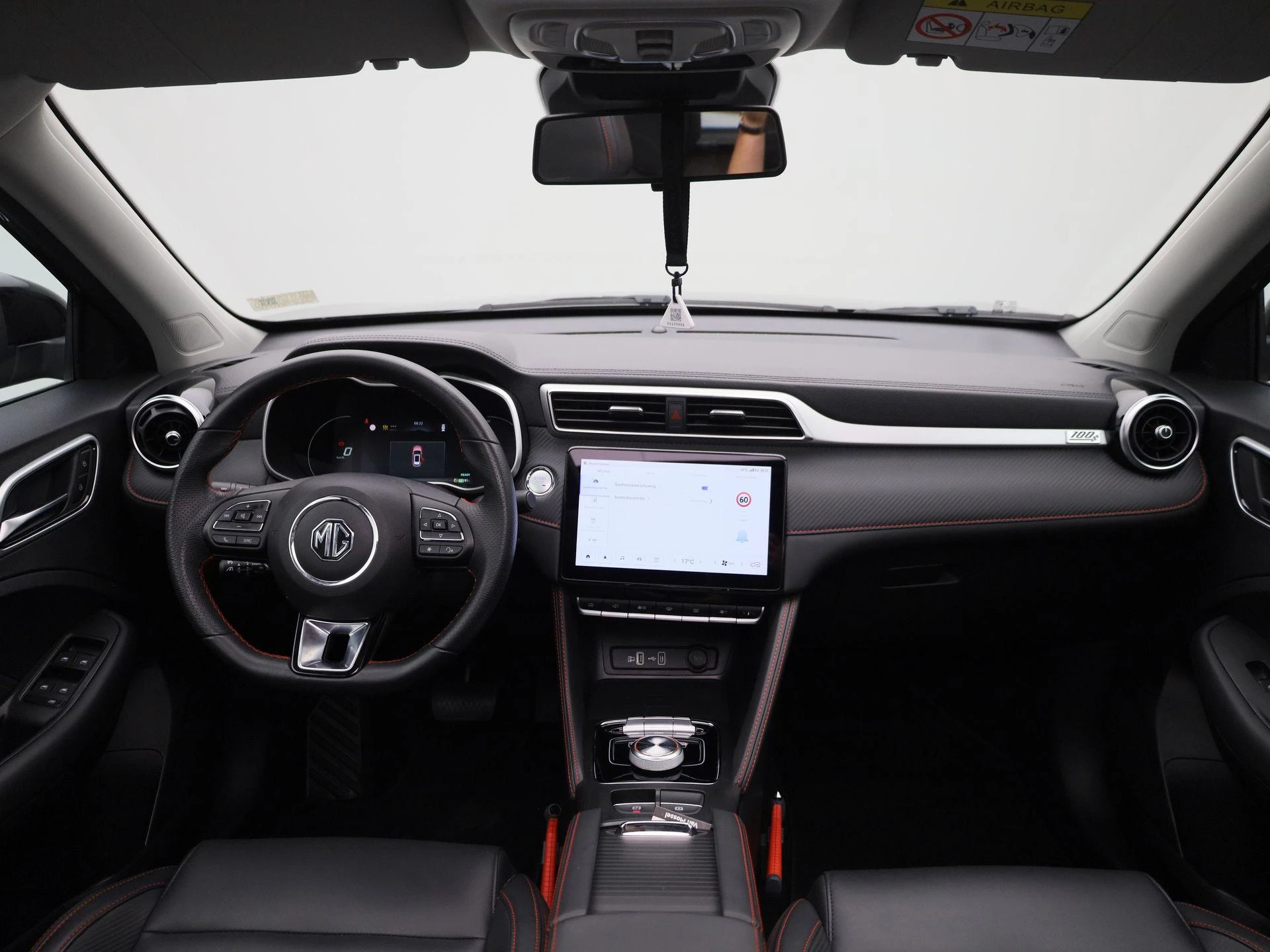 MG ZS EV - 36