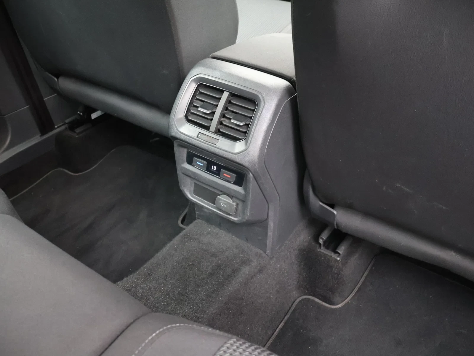 Volkswagen Tiguan Trendline 1.5TSI 130PK *PDC*AUTOMATISCHE AIRCO*DAB RADIO*BLTH*...*