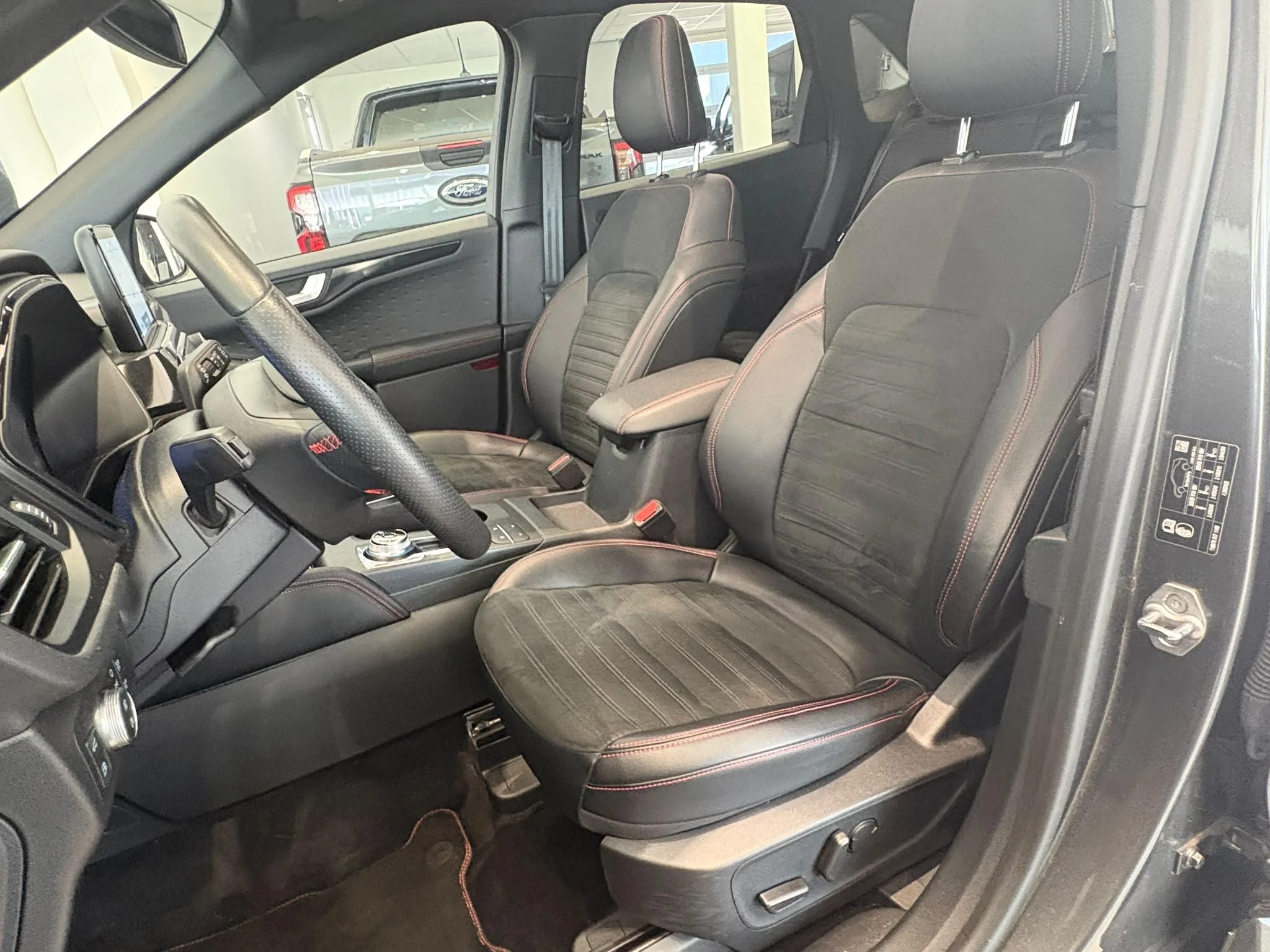 Ford-Kuga-image-10