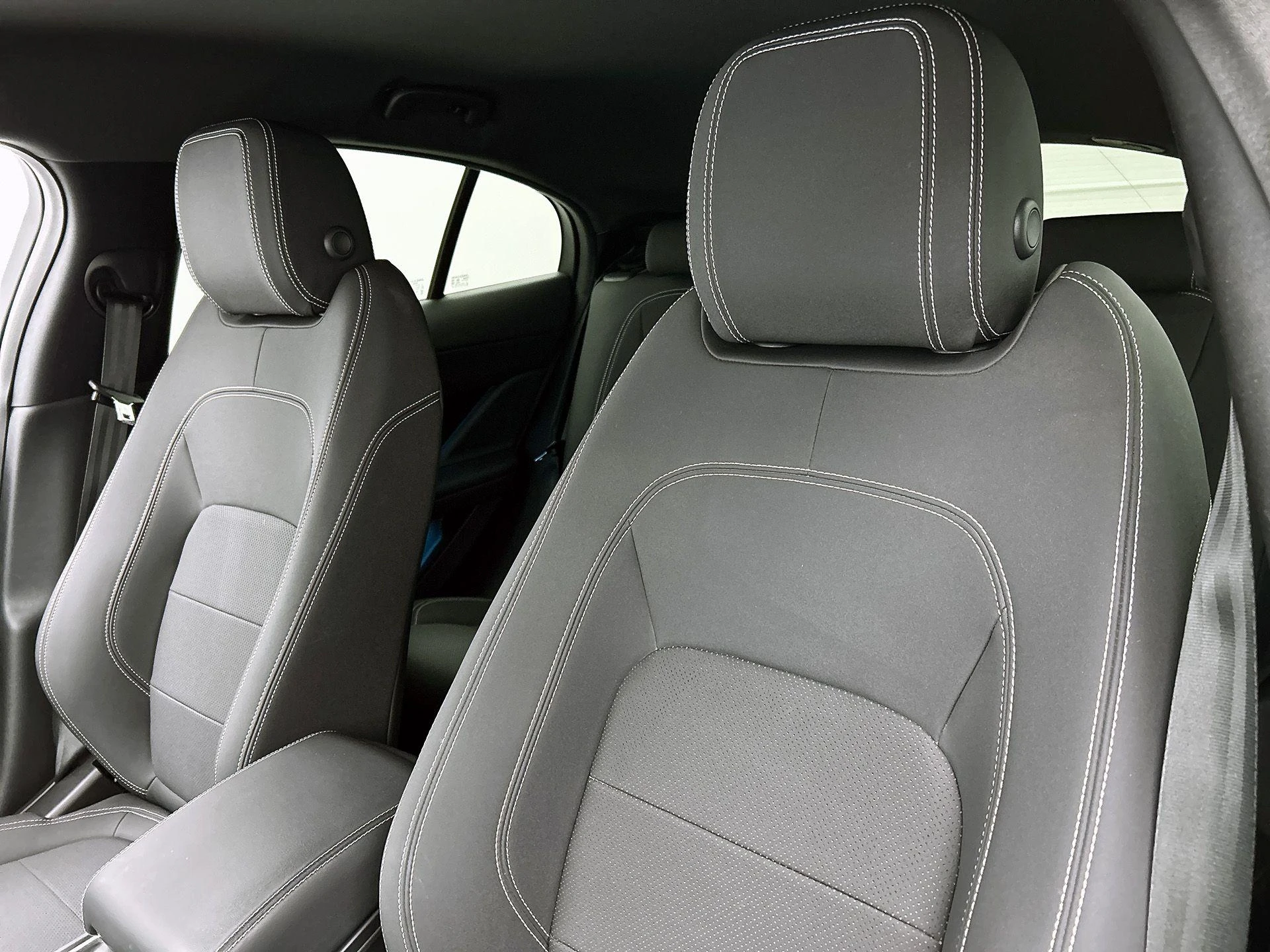 Jaguar-I-PACE-image-12