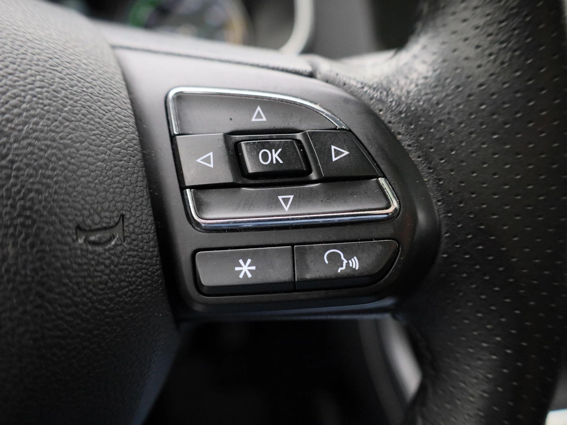 MG-ZS EV-image-16