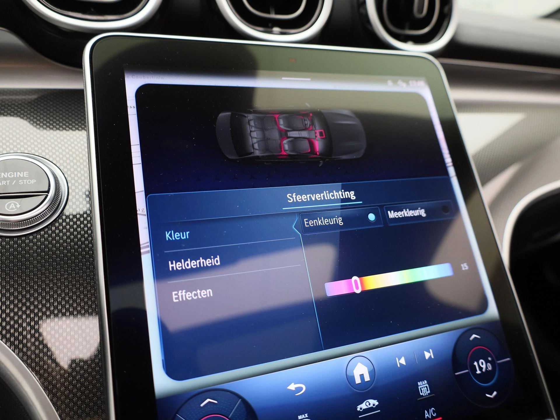 Mercedes-Benz-C-Klasse-image-40