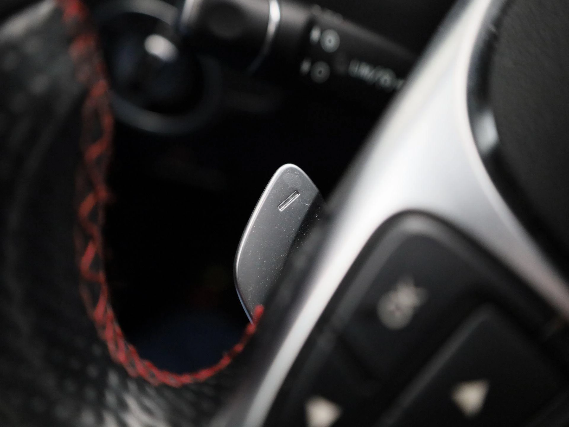 Mercedes-Benz-CLA-image-21