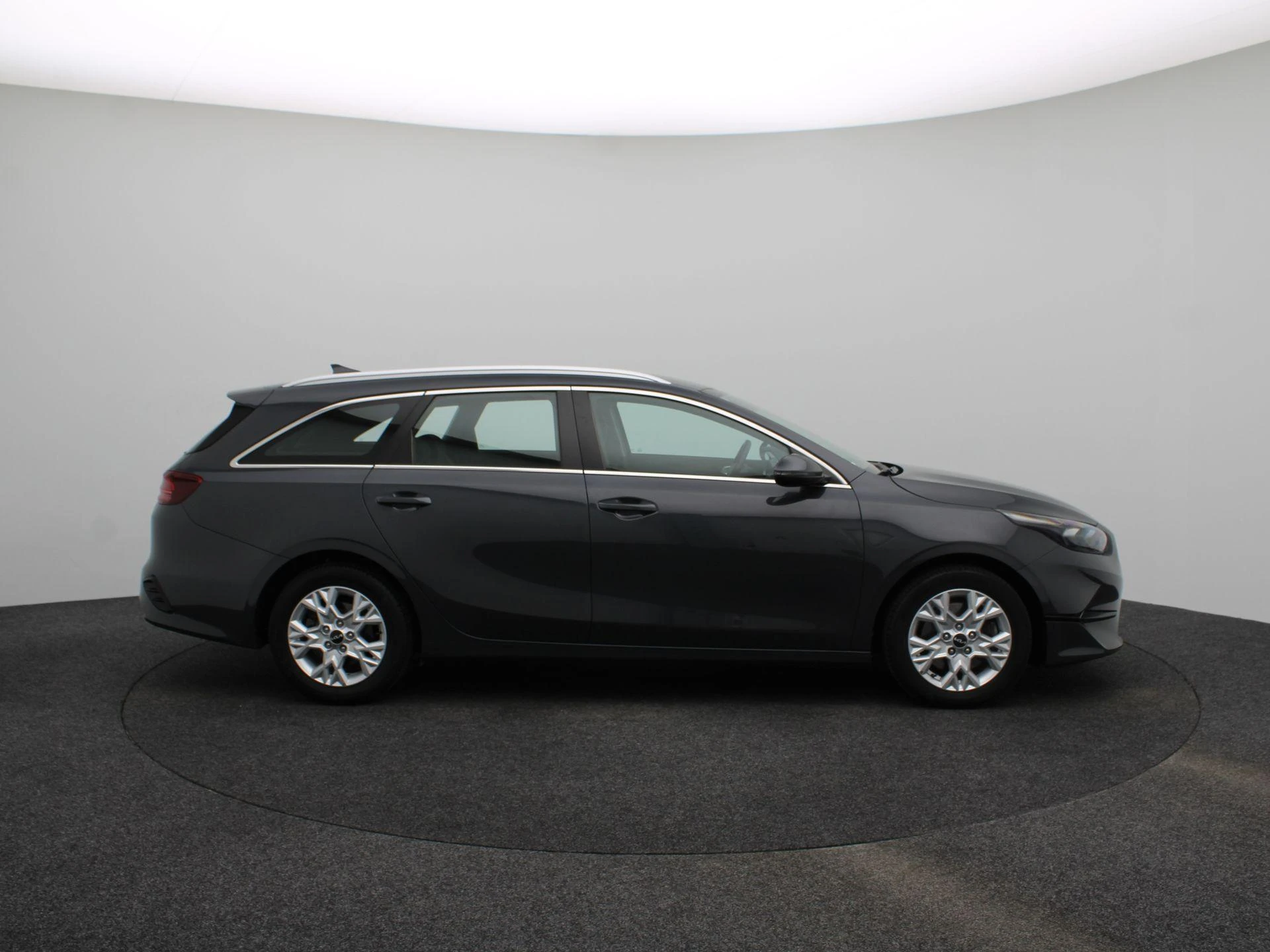 Kia-Ceed Sportswagon-image-7