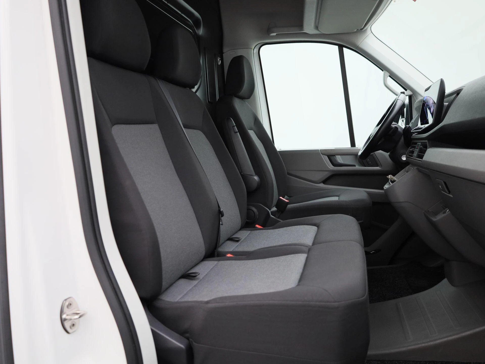 Volkswagen Crafter 2.0 TDI L3H3 Highline 140PK