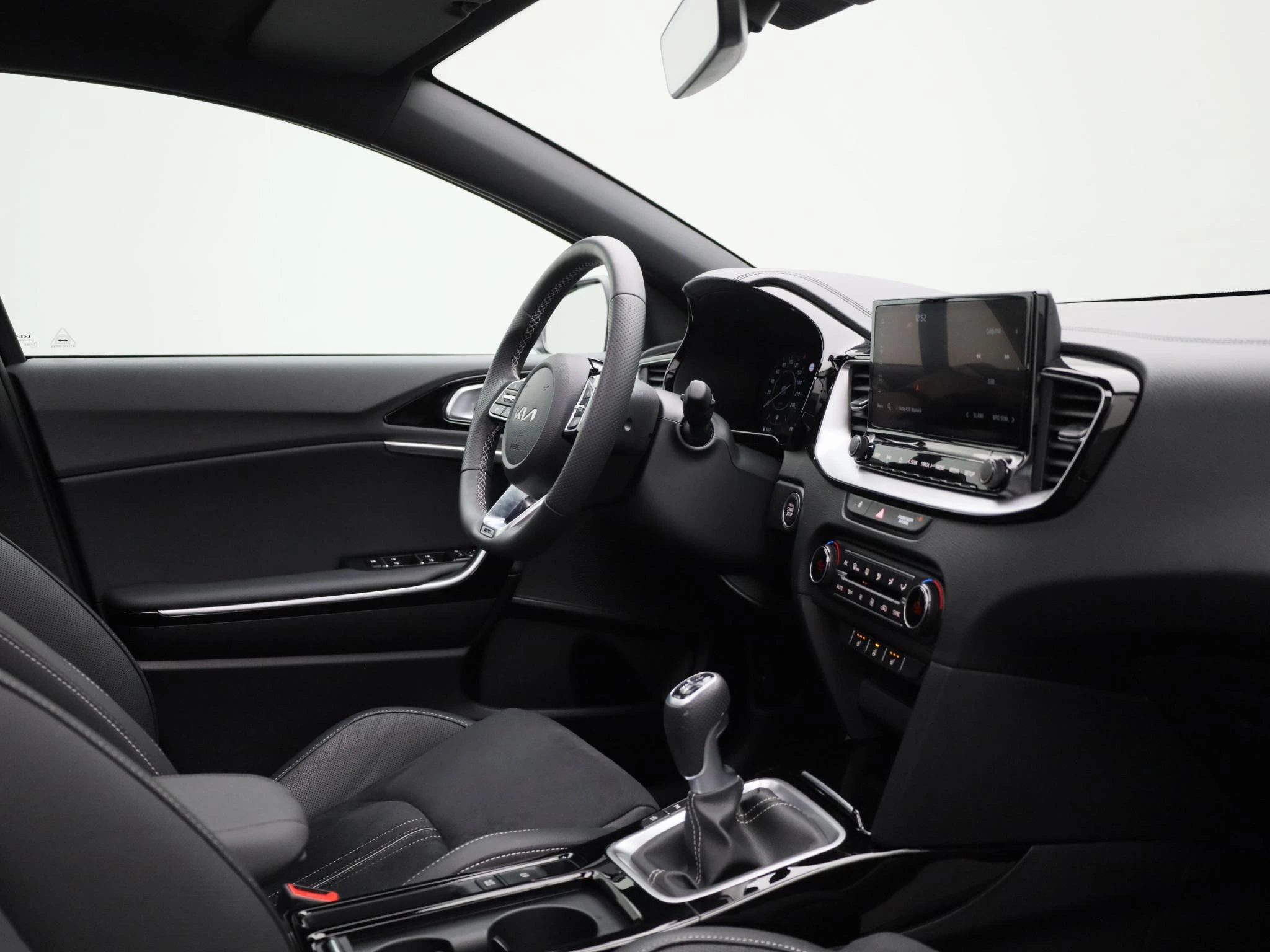 Kia Ceed - 30