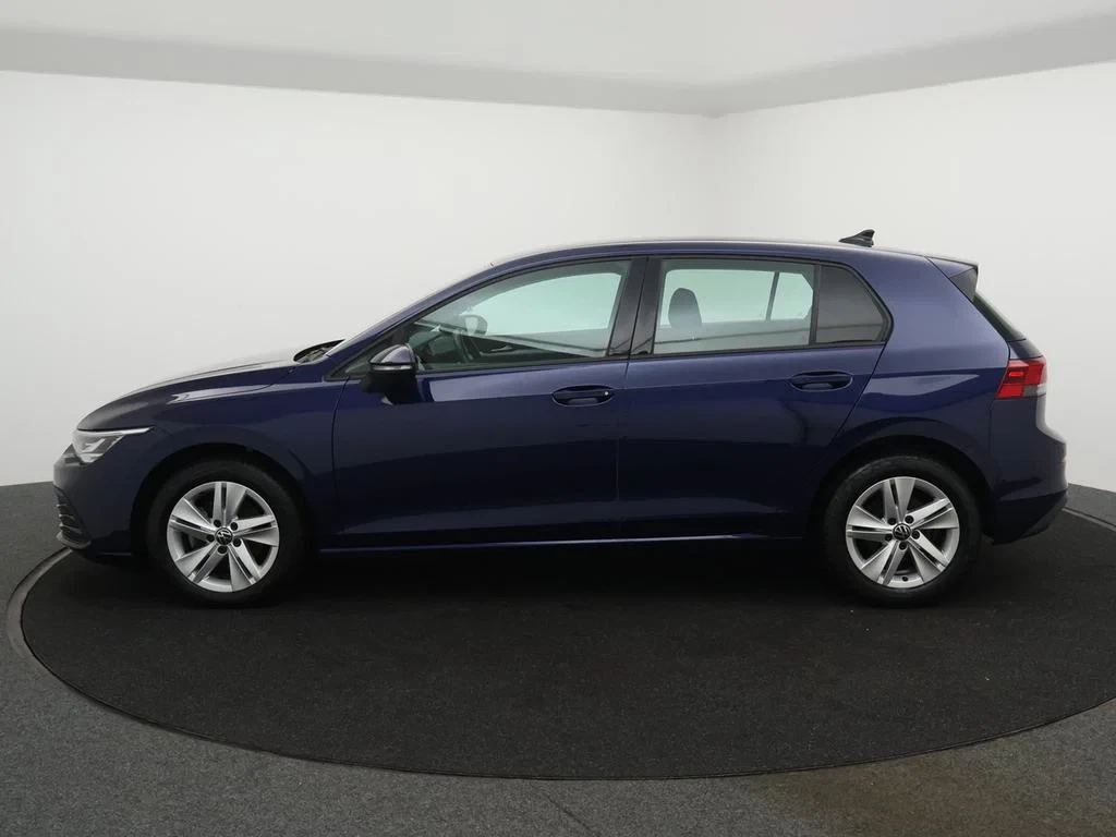 Volkswagen-Golf-image-21