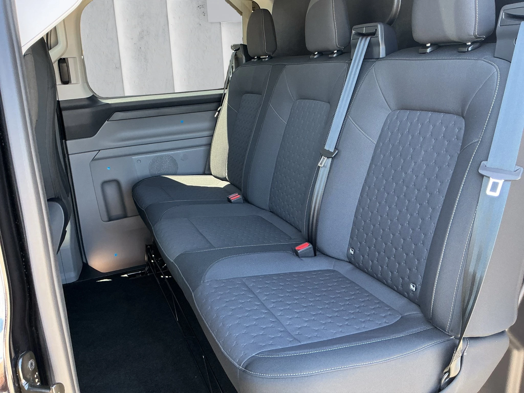 Ford-Transit Custom-image-10