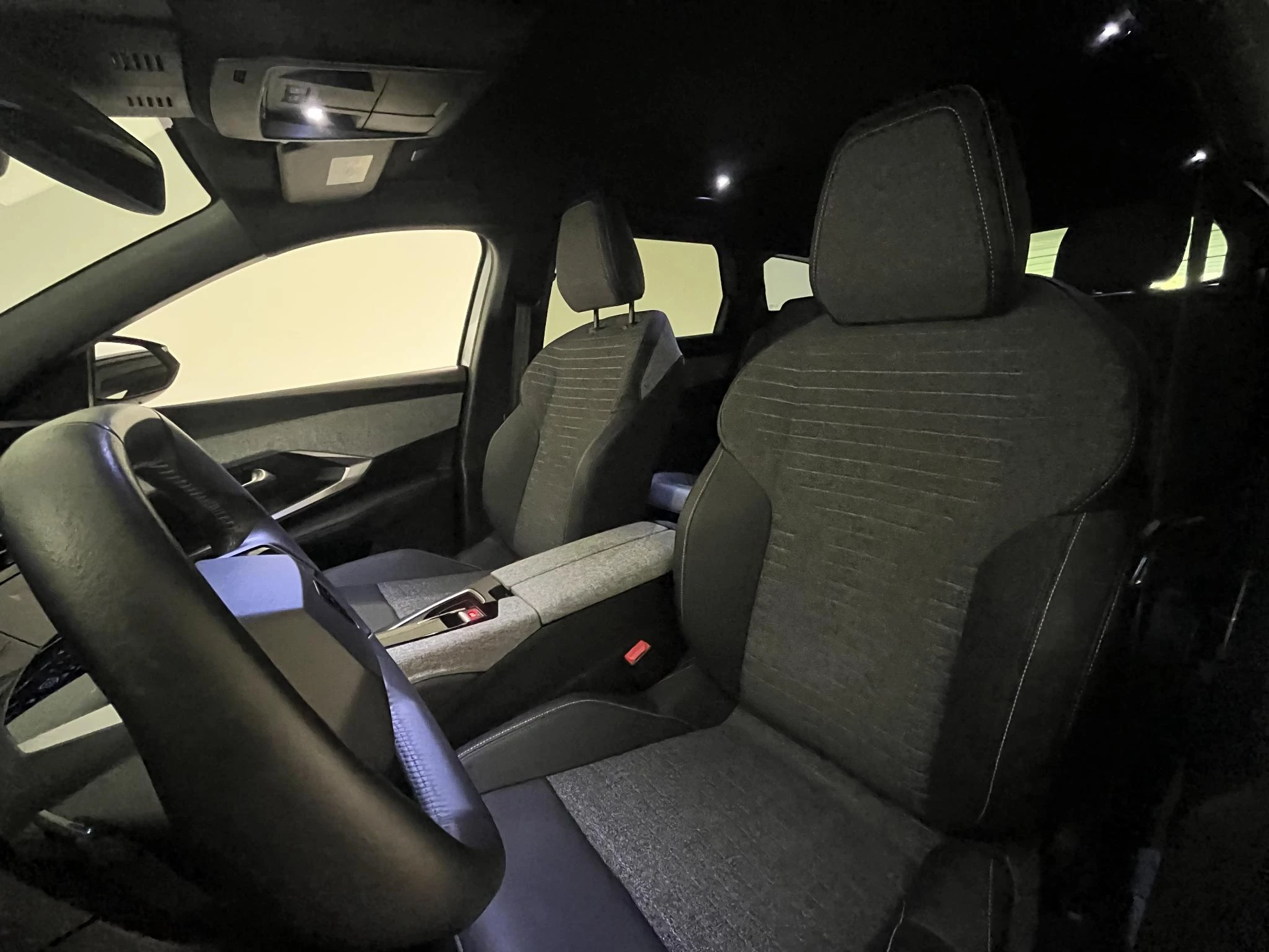 Peugeot-5008-image-12