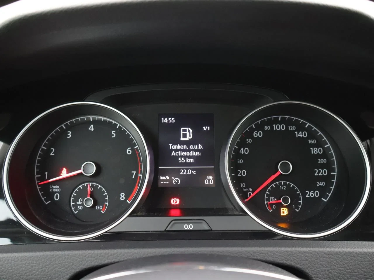 Volkswagen-Golf-image-16