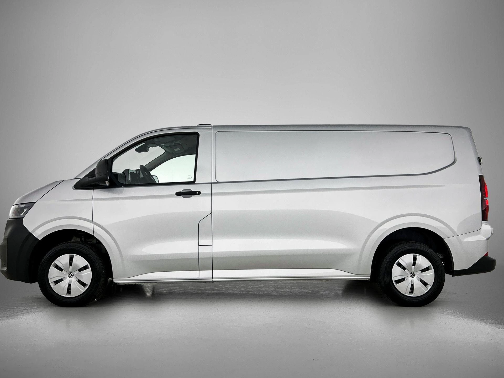 Volkswagen-e-Transporter-image-1