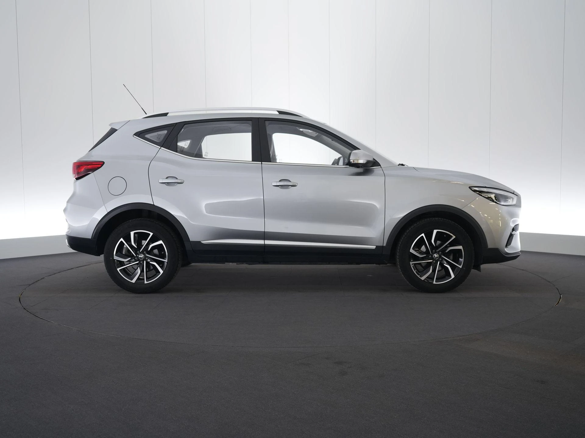 MG-ZS-image-5