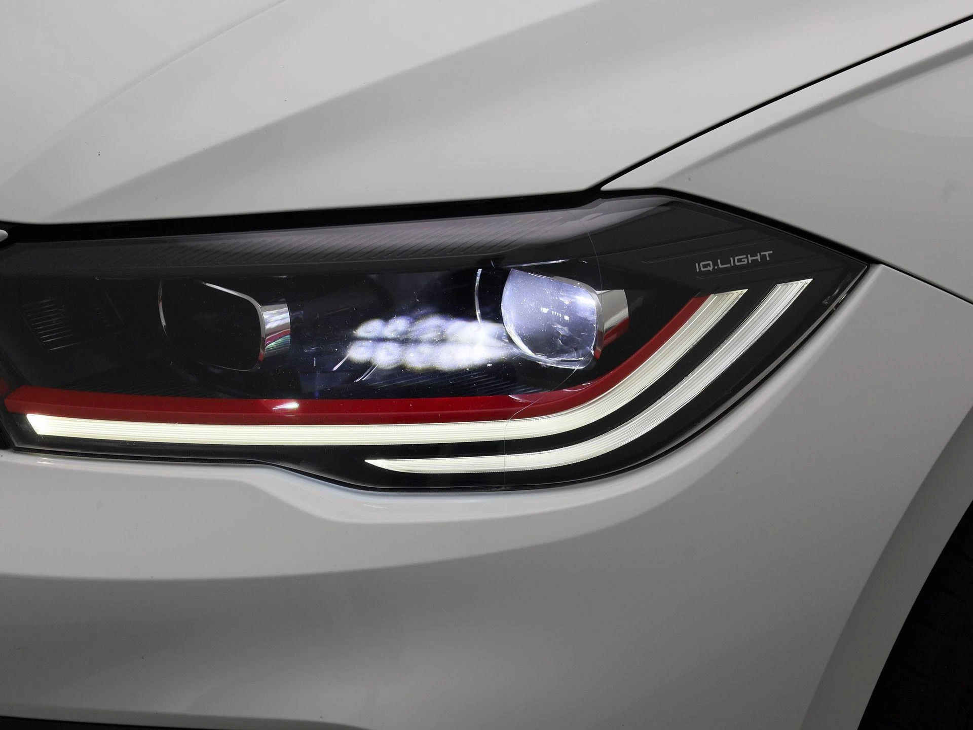 Volkswagen-Polo-image-13