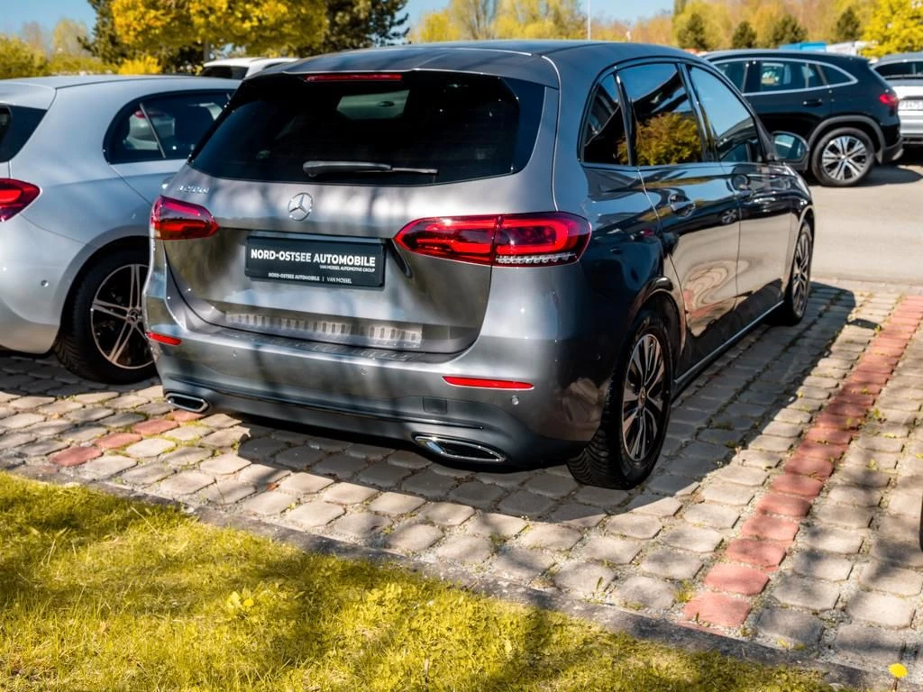Mercedes-Benz-B-Klasse 200 d-image-5
