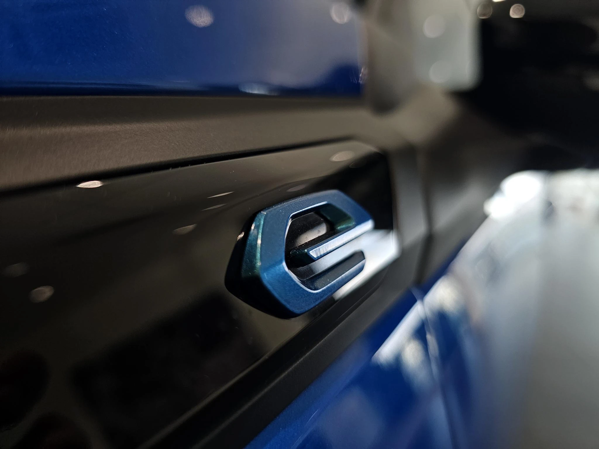 Peugeot-e-2008-image-25