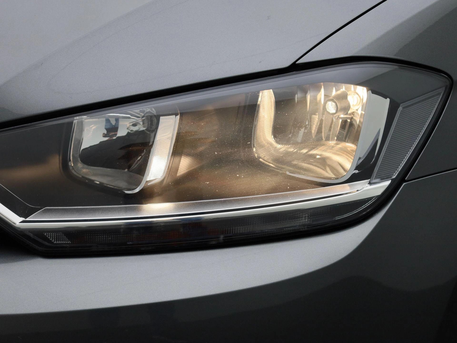 Volkswagen-Golf Sportsvan-image-12