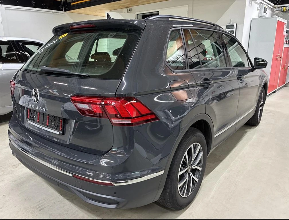 Volkswagen-Tiguan-image-3