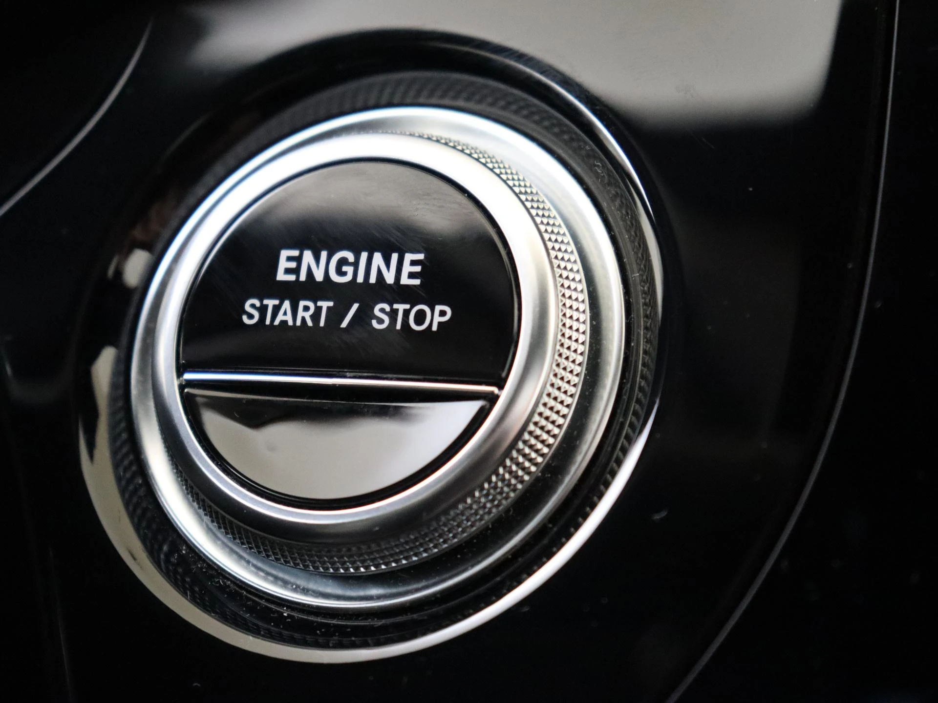 Mercedes-Benz-E-Klasse-image-21
