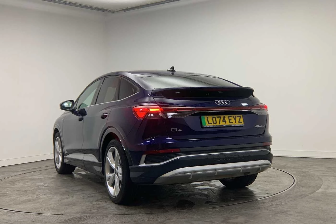 Audi-Q4 Sportback e-tron-image-2