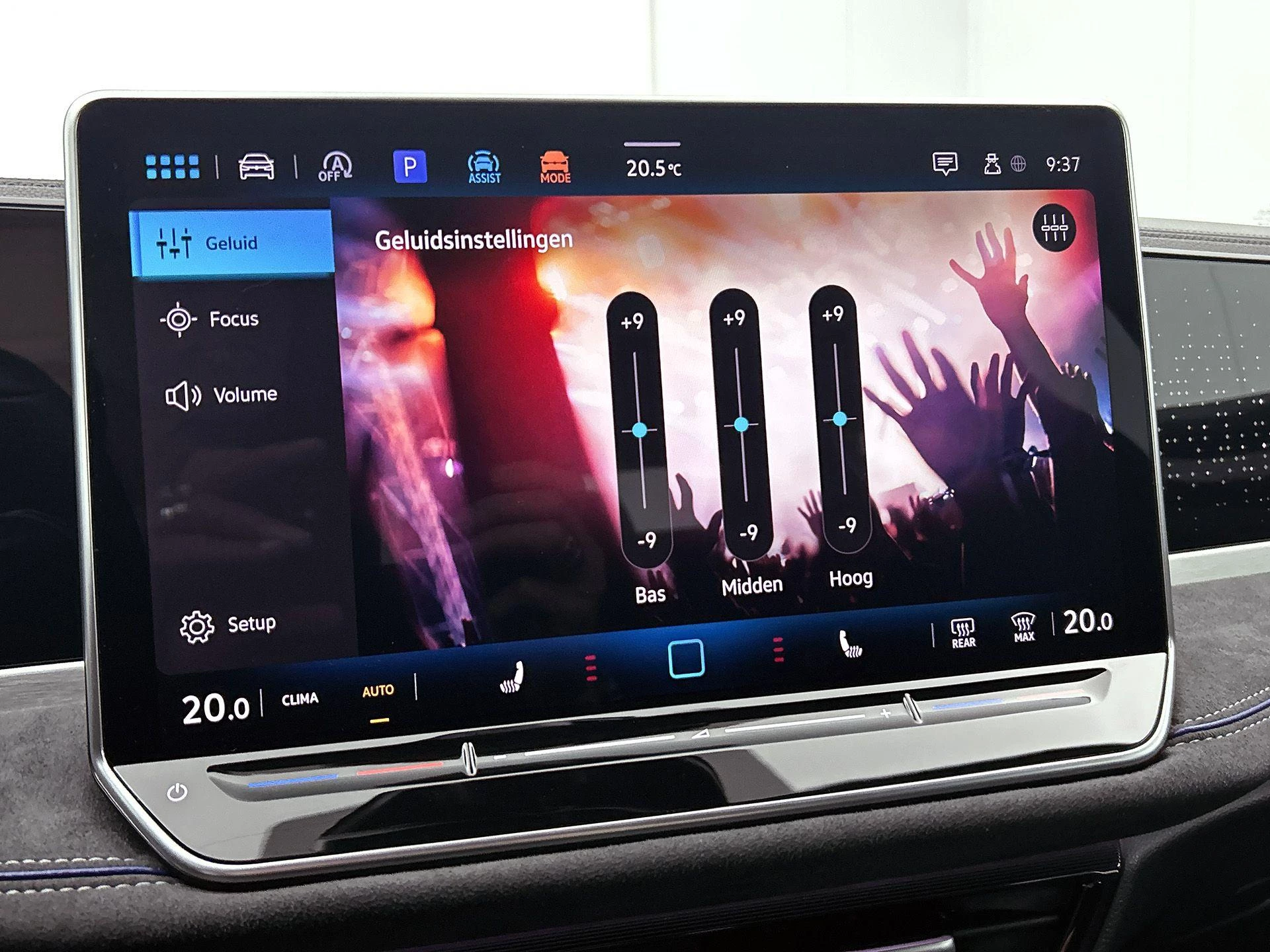 Volkswagen-Passat-image-19