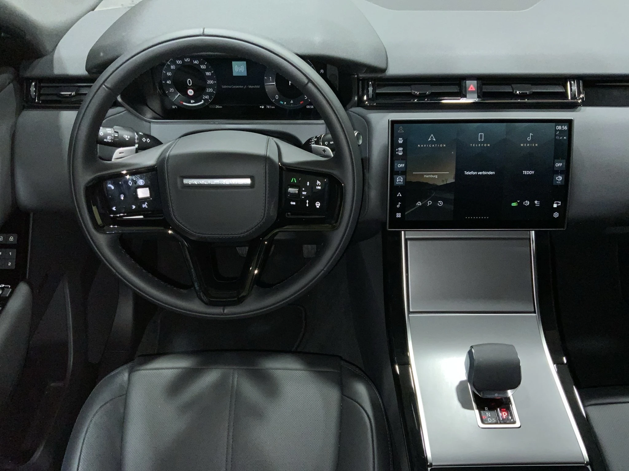 Land Rover-Range Rover Velar-image-8