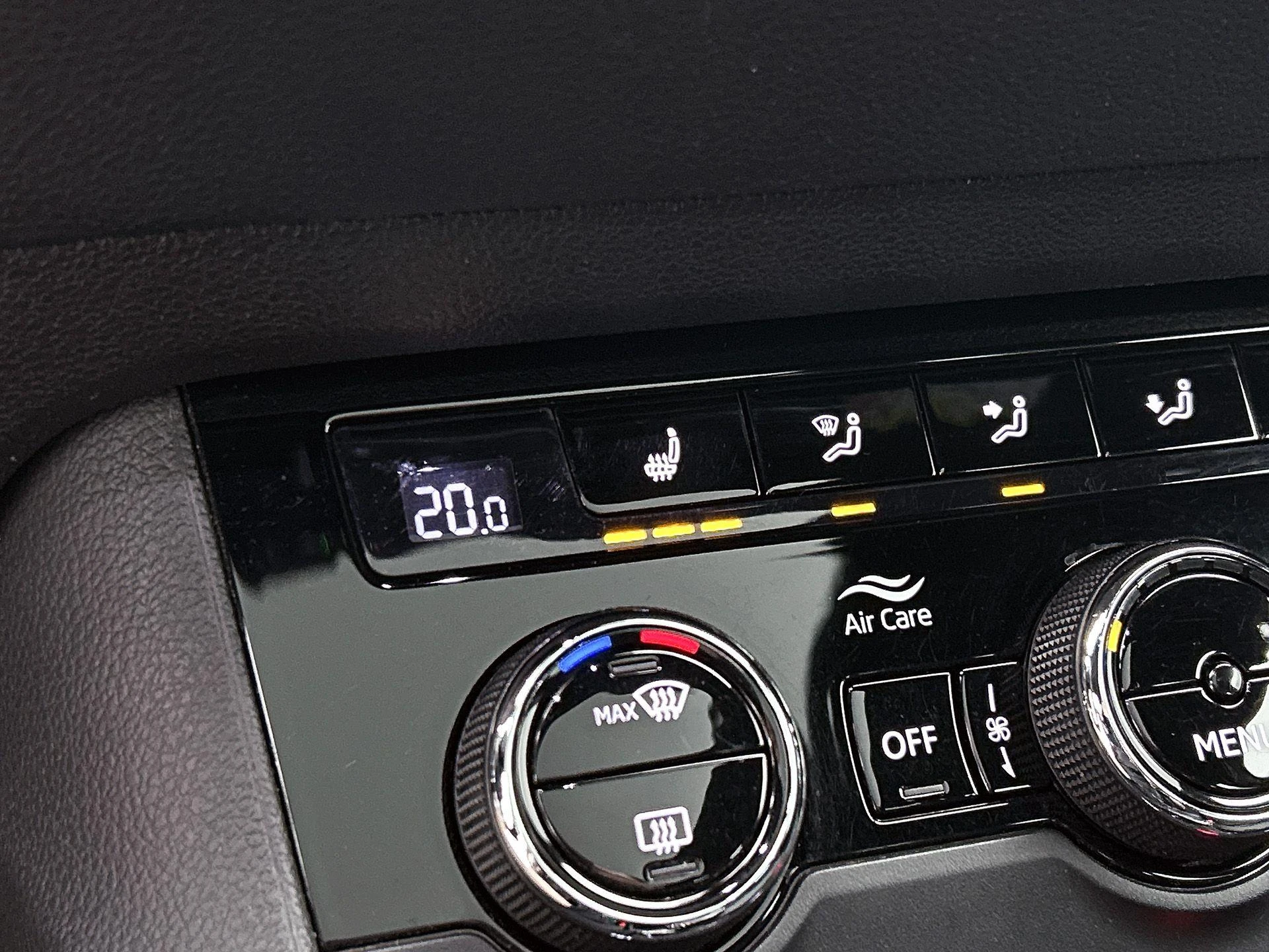 Škoda Karoq 1.5 TSI ACT Sportline Business