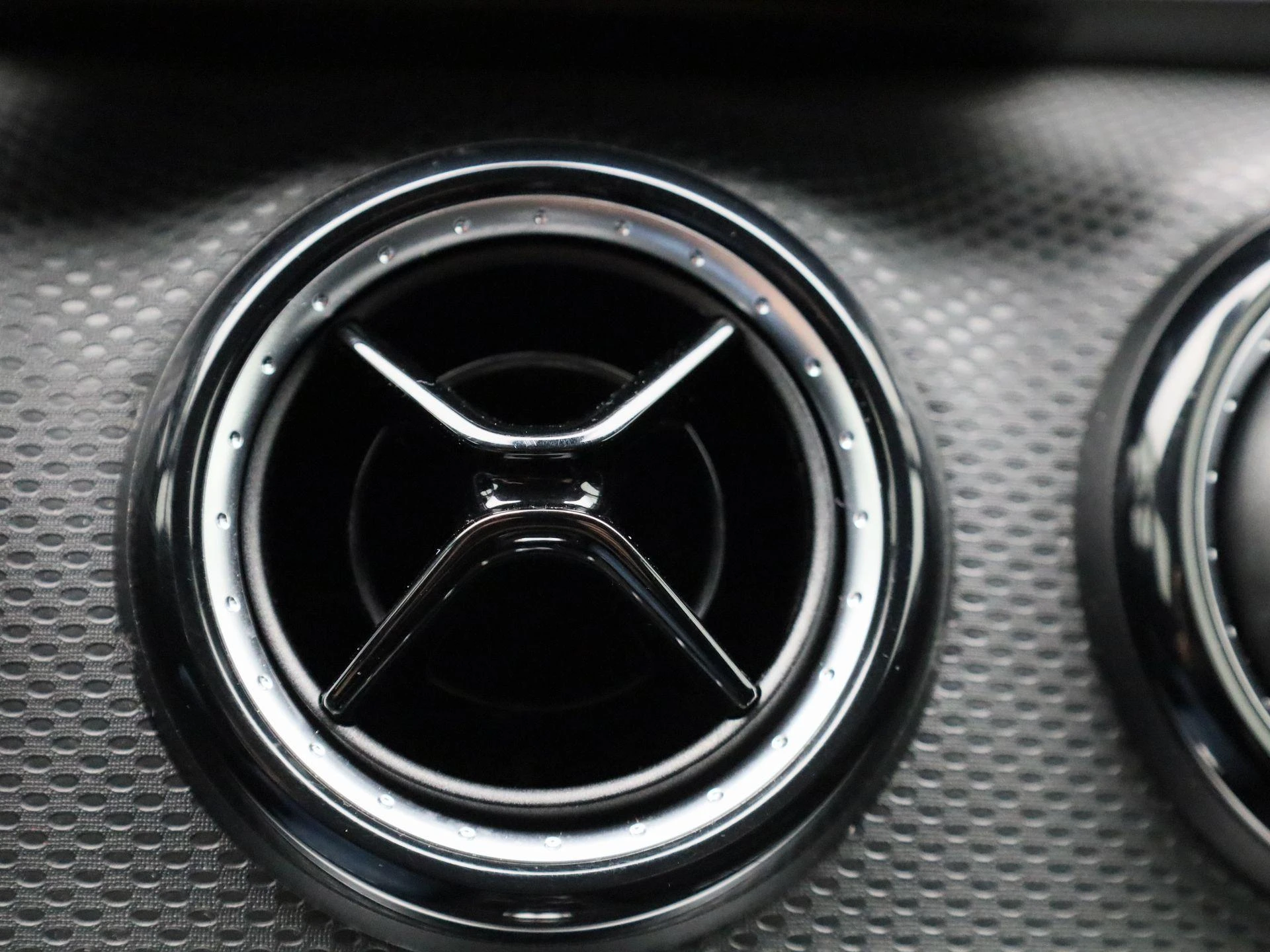 Mercedes-Benz-A-Klasse-image-29